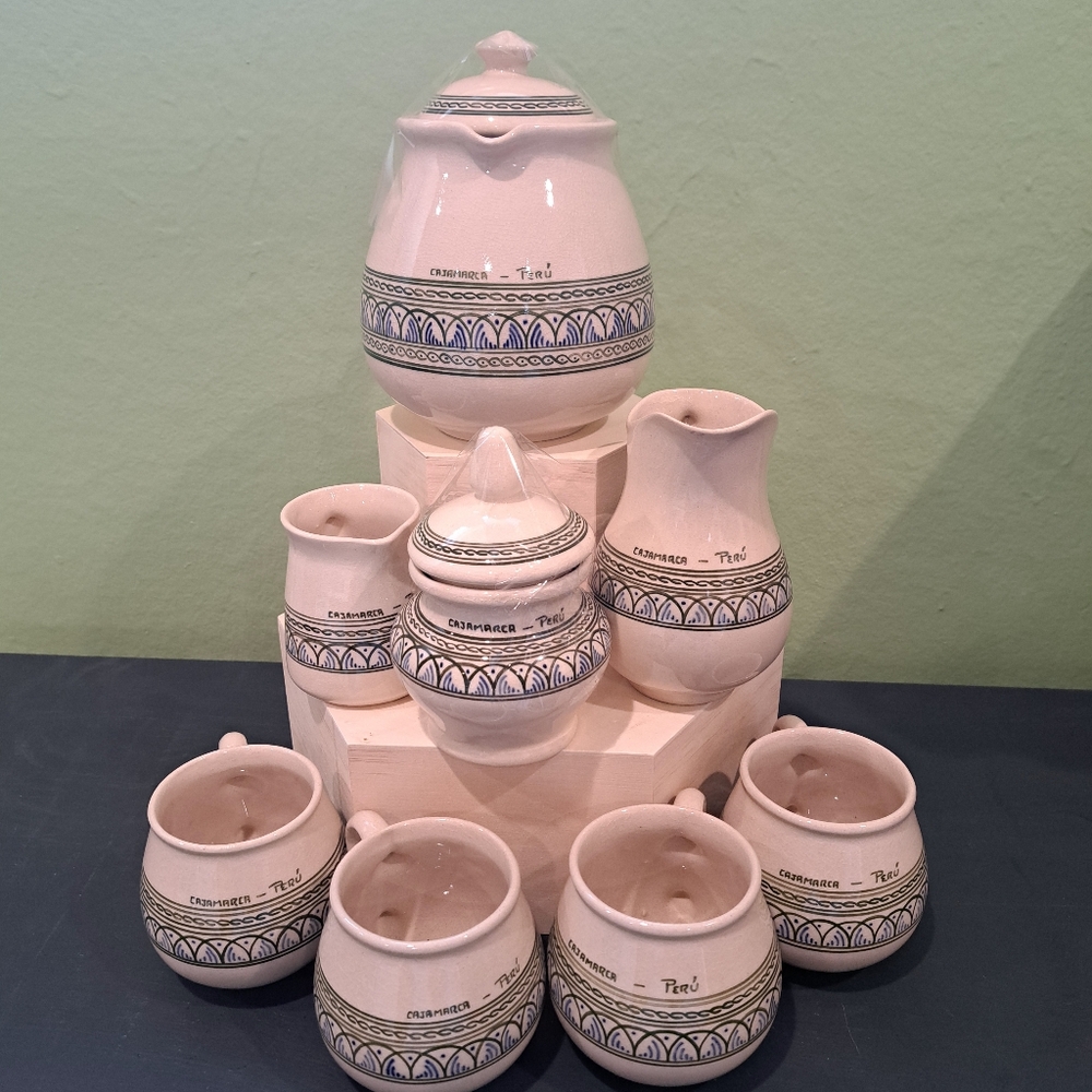 Cajamarca Peruvian Pottery (see photos)